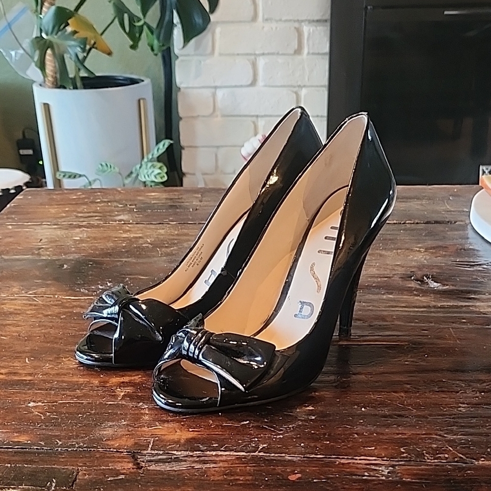 Unisa Black Patent Peep-Toe Heels with Bow Accent
